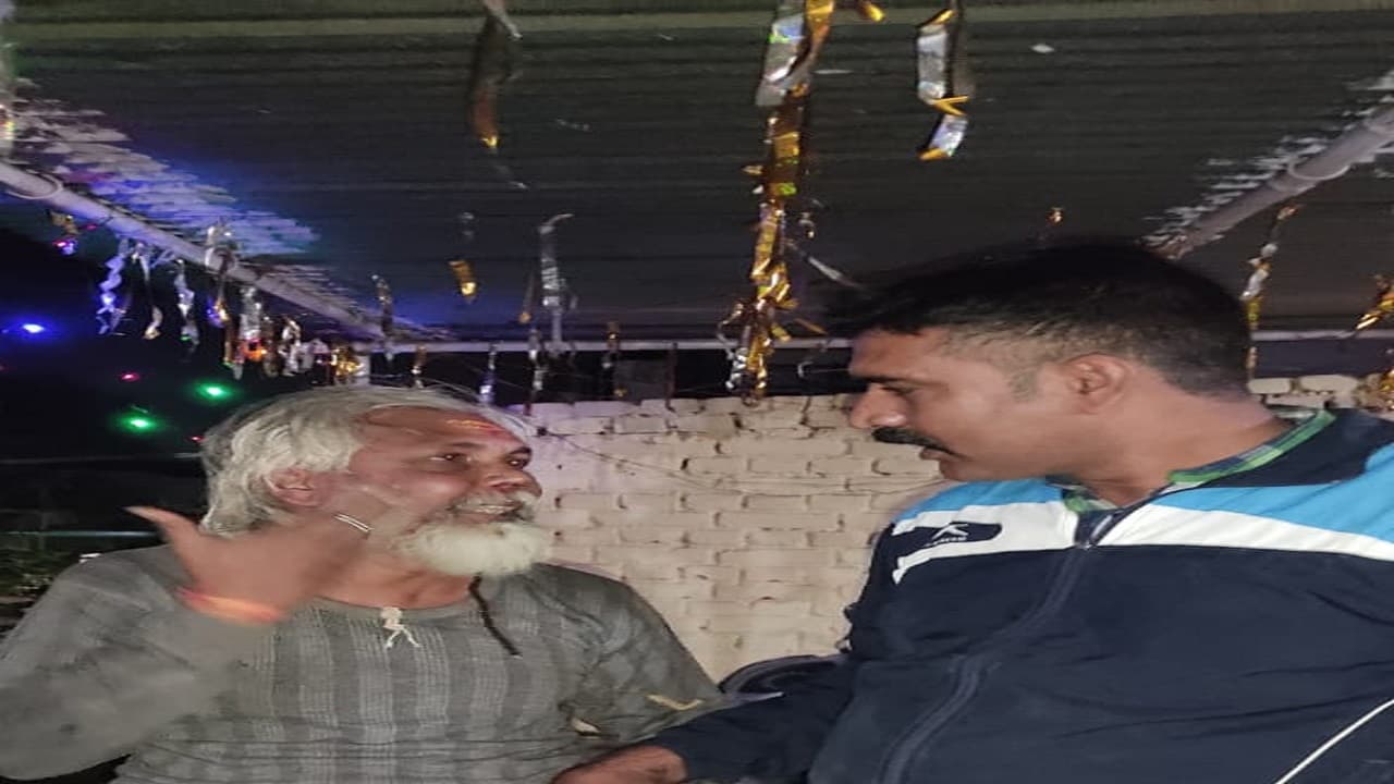 Jharkhand News : झारखंड पुलिस के हत्थे चढ़ा अंतरराज्यीय अफीम तस्कर नन्हकू पंडित, पलामू पुलिस ने ऐसे दबोचा