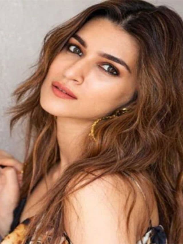 क्या अब कृति सेनन पॉलिटिक्स में रखेंगी कदम, जानें क्रू एक्ट्रेस के फ्यूचर प्लान