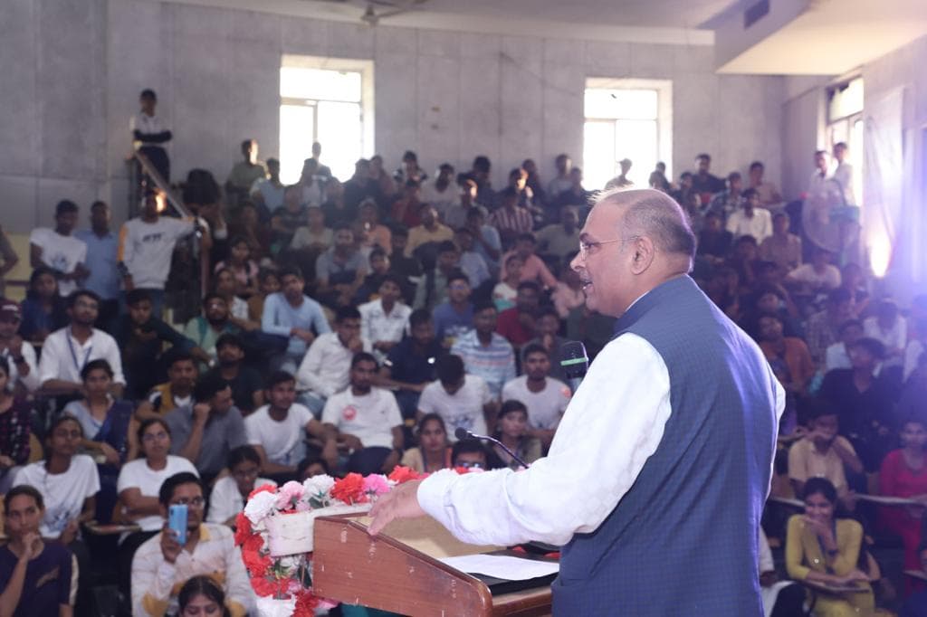 सीएसजेएमयू के ‘आत्मोदय’ में स्टूडेंट्स ने बिखेरा जलवा, डांसिंग, सिंगिंग से लेकर किया सोलो परफॉर्मेंस