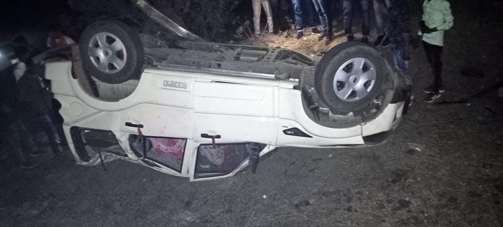 Jharkhand News : झारखंड के चतरा में रफ्तार का कहर, ड्राइवर ने खोया नियंत्रण, बाराती गाड़ी पलटने से दूल्हा के मामा व दोस्त की मौत, कई घायल