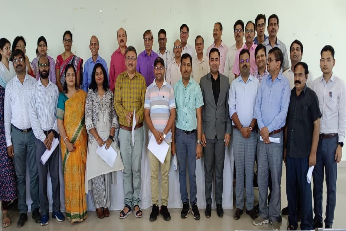 झारखंड केंद्रीय विश्वविद्यालय: 35 शिक्षकों को प्रमोशन, वीसी प्रो केबी दास बोले-अपने कर्तव्यों का भी करें पालन