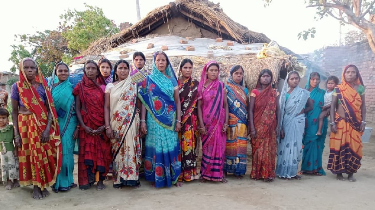 बिहार में साइबर ठगी: कोरोना का टीका लेने वालों को राशि दिलाने के नाम पर लगवाया अंगूठा,  खाते से निकाली राशि