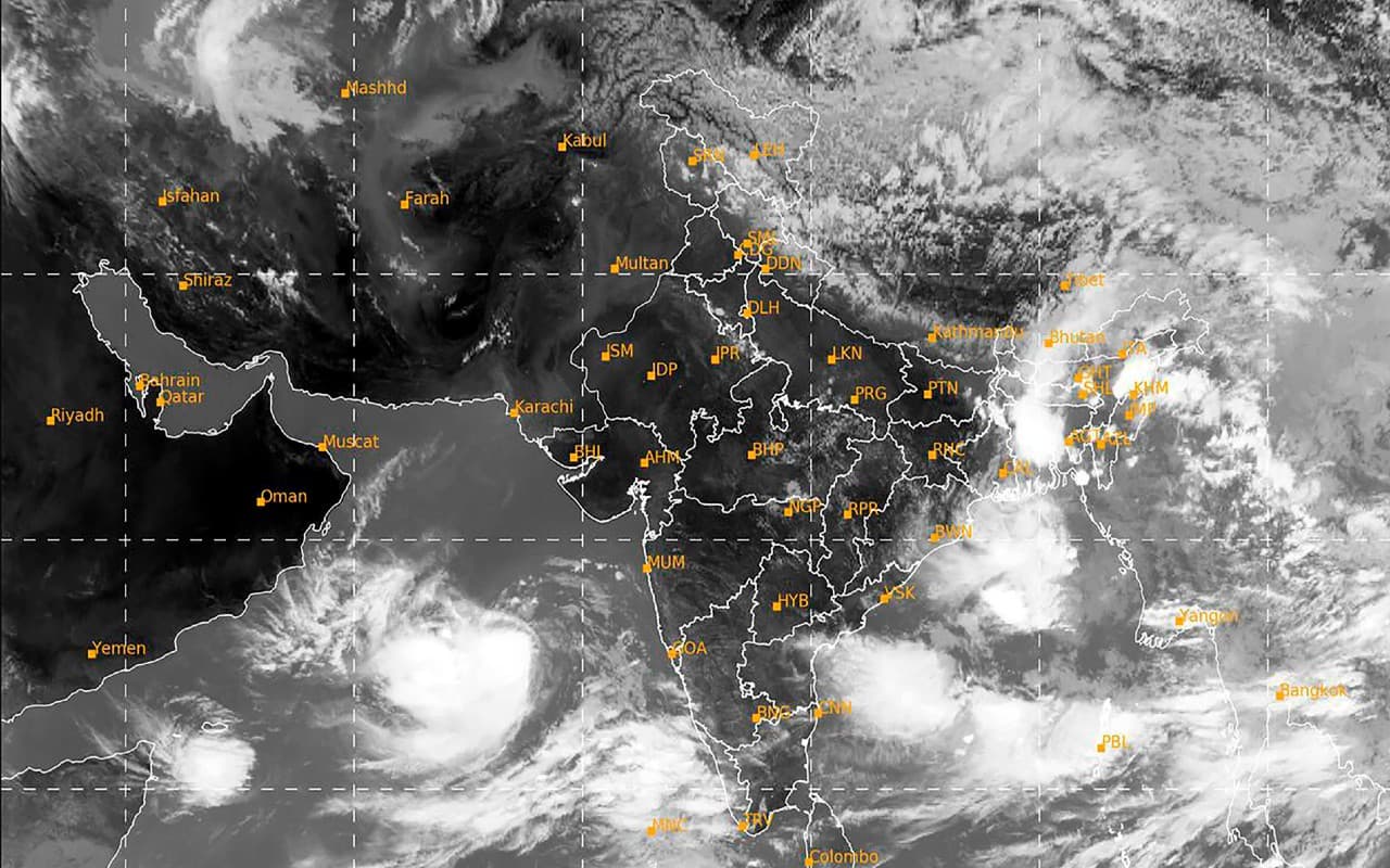 Cyclone Biparjoy: तबाही मचाने आ रहा है चक्रवात बिपरजॉय, होगी भयंकर बारिश, पीएम मोदी हुए एक्टिव