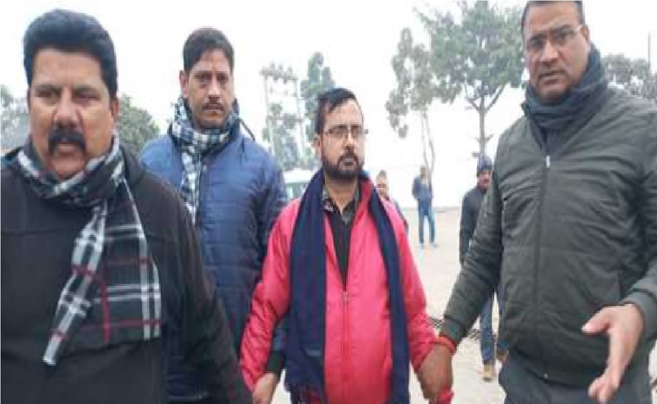 आरा में श्रम विभाग का प्रवर्तन पदाधिकारी 10 हजार रिश्वत लेते गिरफ्तार, निगरानी की टीम ने रंगे हाथ दबोचा