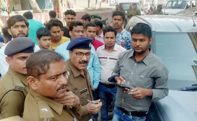 सीवान में CMS कर्मियों को पिस्तौल दिखाकर अपराधियों ने लूट लिये 18 लाख रुपये