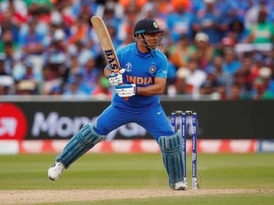 MS Dhoni retirement: ठीक 7: 29 बजे धौनी ने क्यों लिया संन्‍यास, कहीं यह तो नहीं असली कारण?