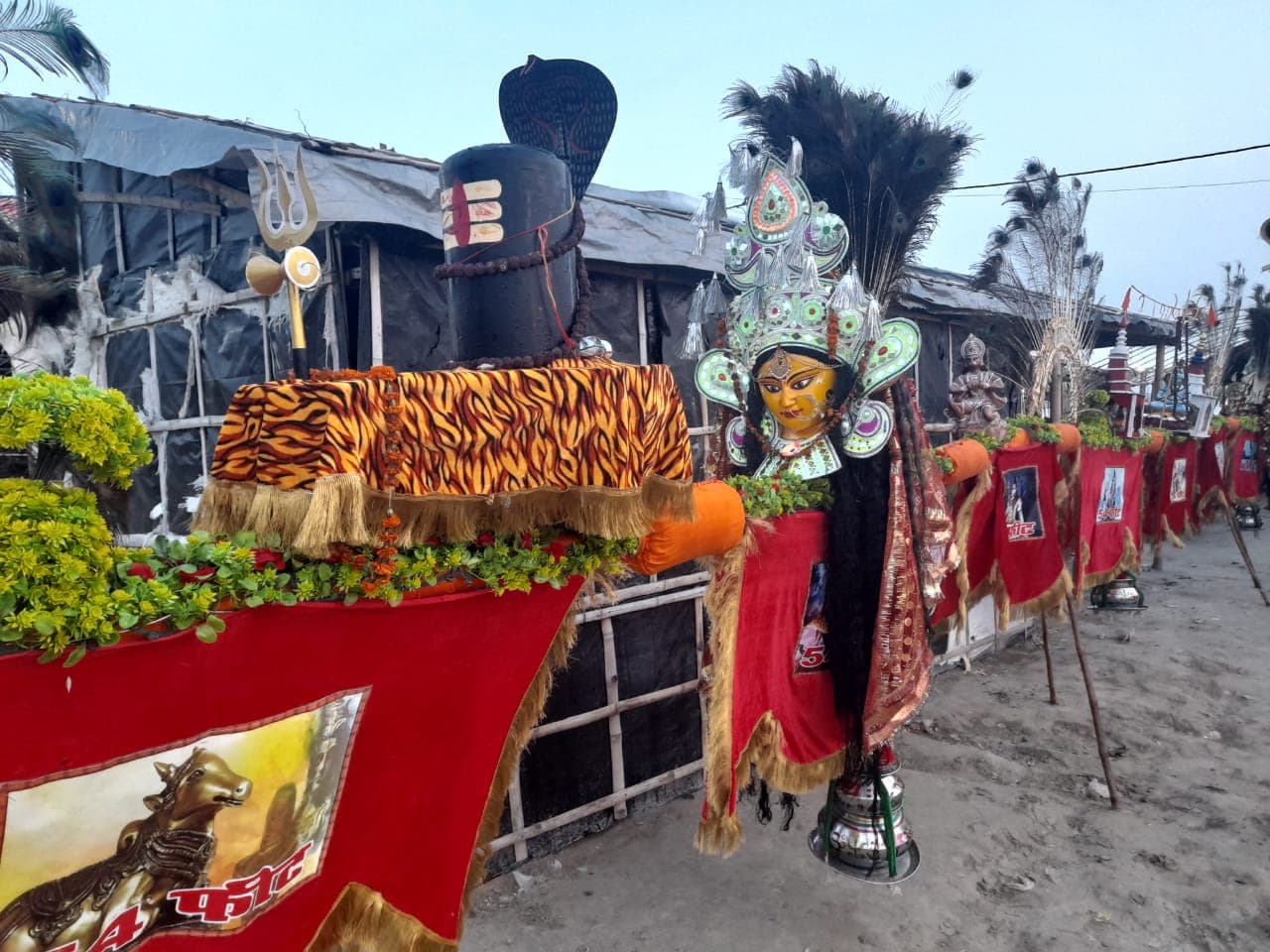 54 फुट के कांवर को 400 कांवरिया दे रहे बारी-बारी से कंधा, जानें कब पहुंचेंगे बाबाधाम