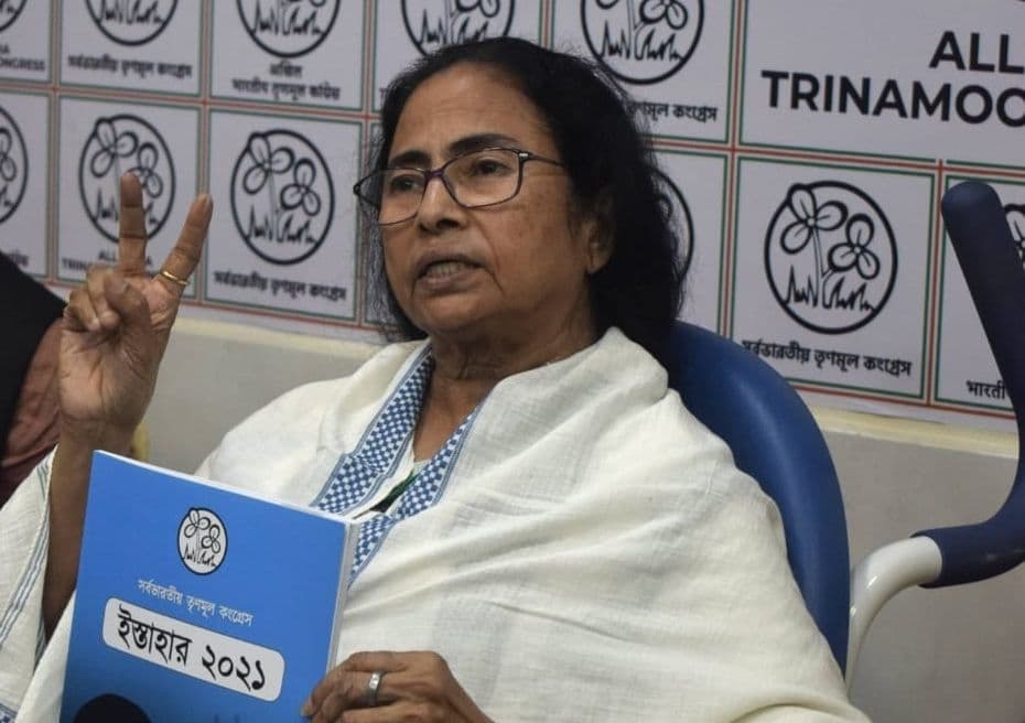 ‍TMC Manifesto: ममता की नजर में BJP ‘हाई लोडेड वायरस पार्टी’, कहा- खेला जा रहा ‘डर्टी गेम्स’, EC से होगी शिकायत