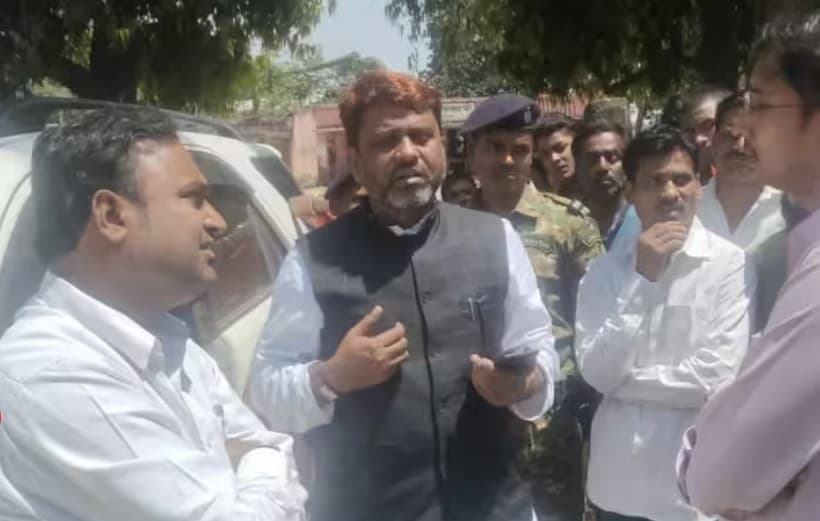 AIMIM के नेता को हिंसावाले इलाके में जाने से रोका गया, बिहारशरीफ के रास्ते से लौटाये गये अख्तरुल इमान