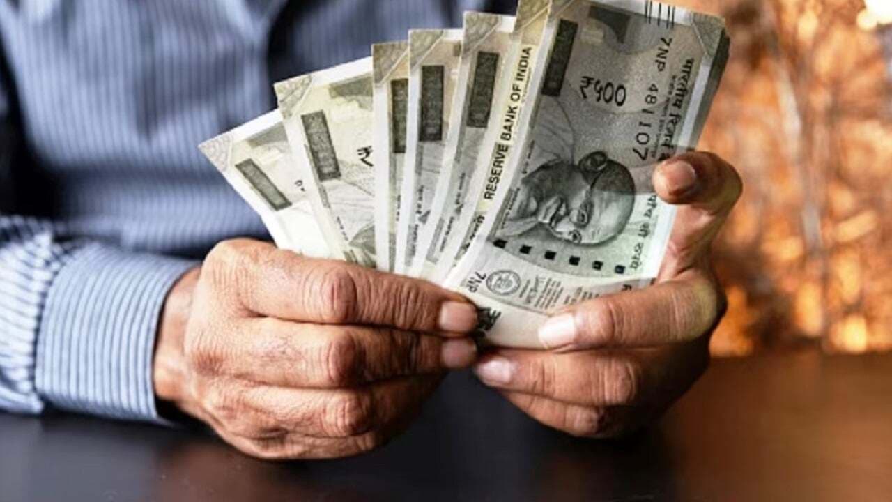 7th Pay Commission: केंद्रीय कर्मचारियों की पुरानी पेंशन योजना पर आरबीआई का बड़ा बयान, राज्यों से कही खास बात