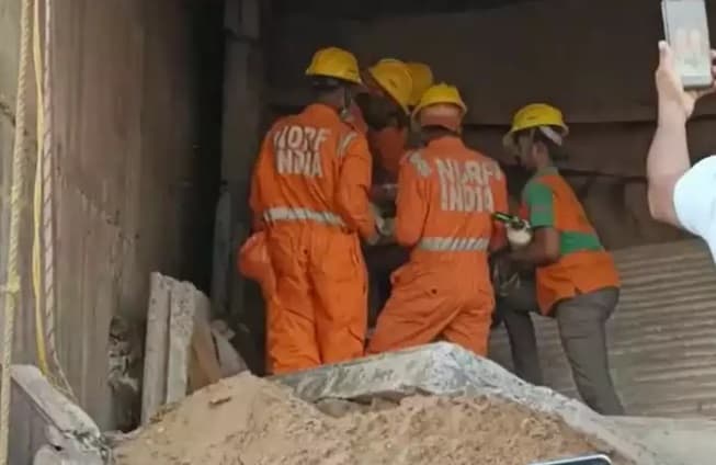 रोहतास: पुल के पिलर में फंसे बच्चे की मौत, करीब 21 घंटे तक चले रेस्क्यू ऑपरेशन के बाद निकाला गया था