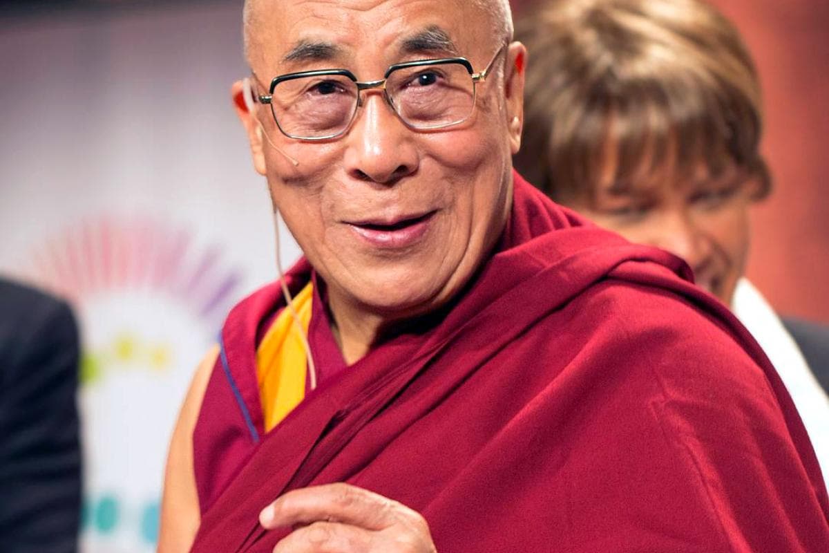Dalai Lama Birthday: जानें कैसे चुने जाते हैं दलाई लामा और क्यों होता रहा है विवाद