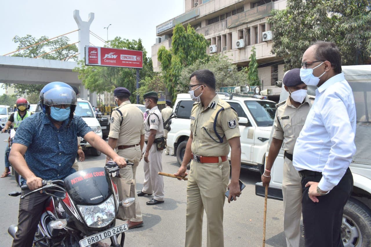 बिहार में लॉकडाउन: सख्त अमल के लिए पुलिसकर्मियों की छुट्टी रद्द, मुख्यालय से आदेश जारी