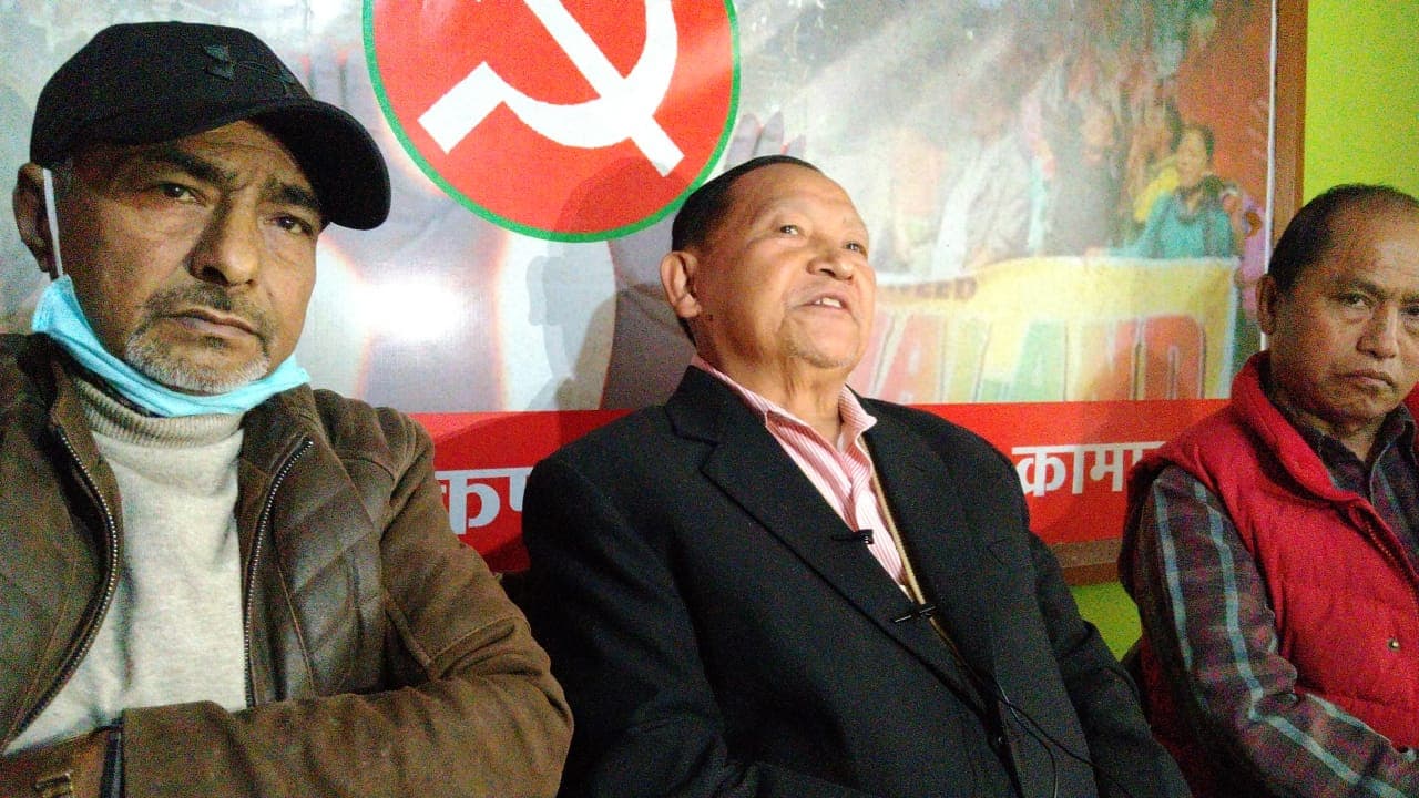 पार्टी के खिलाफ काम करने पर किशोर प्रधान से नाराजगी, बोले नेता- मांगे माफी, नहीं तो पार्टी से निष्कासन