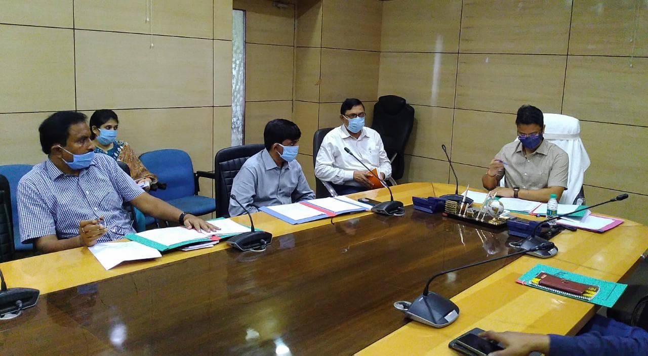 कोविड अस्पताल के दो डॉक्टर, पांच नर्स मिले गायब, डीसी ने सीएमडी को पत्र लिख की कार्रवाई की अनुशंसा