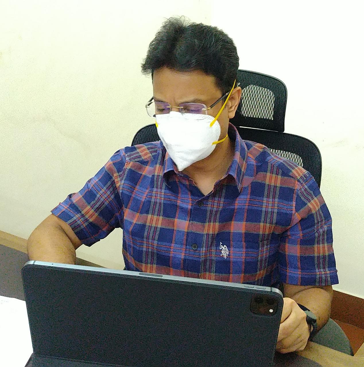 Coronavirus In Jharkhand : झारखंड के धनबाद में कोरोना की दूसरी लहर का कहर हो रहा कम, तेजी से स्वस्थ हो रहे संक्रमित, कोविड अस्पतालों में 50 फीसदी बेड हो गये खाली