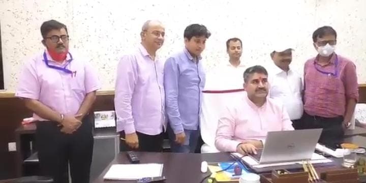 अब दाखिल खारिज के लिए नहीं लगाना होगा DCLR का चक्कर, इस प्रक्रिया को अपनाकर आसानी से करा सकते हैं सुधार