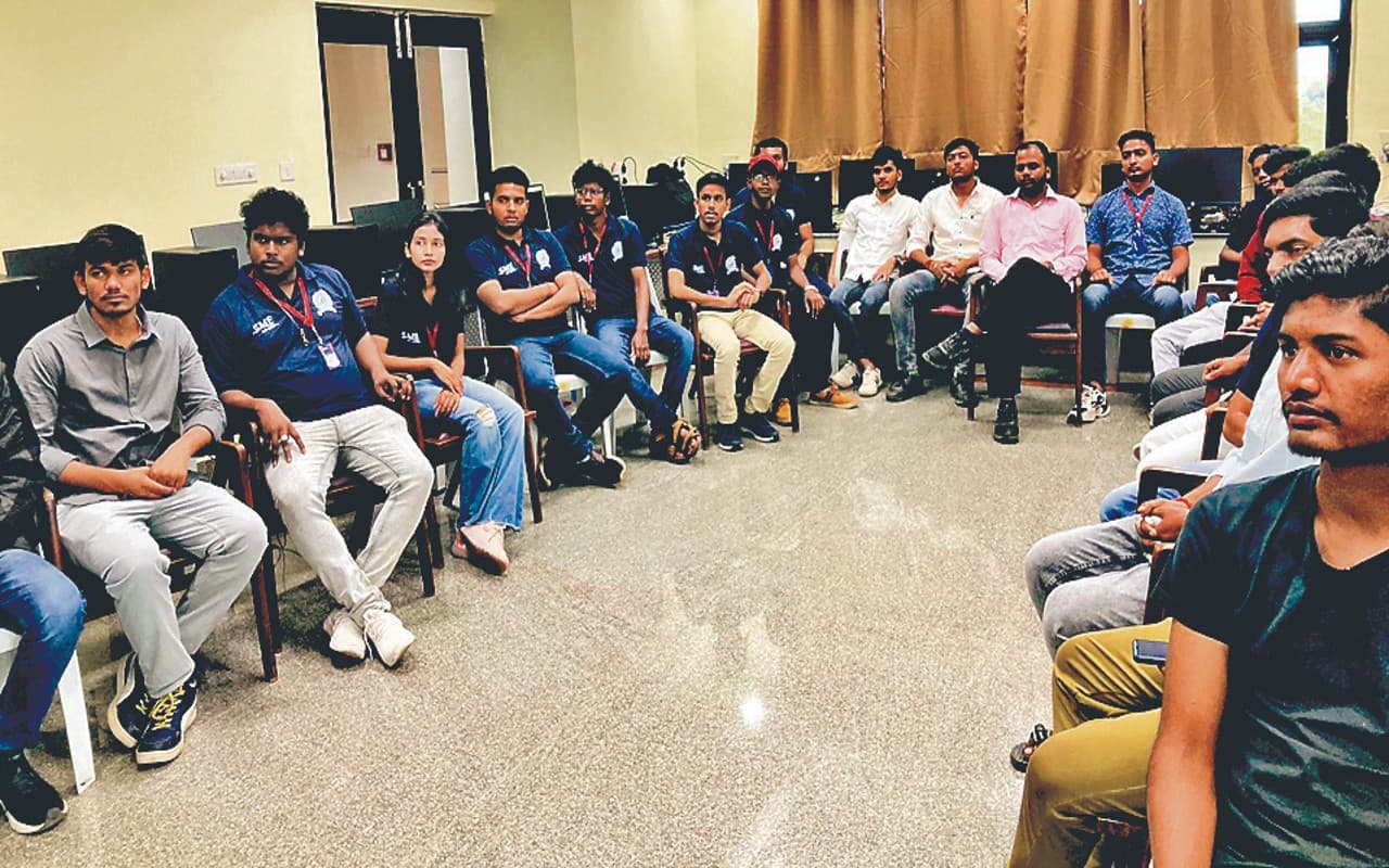 धनबाद IIT-ISM में टेक फेस्ट का आयोजन, डिजीगनैथन 10 इवेंट्स में प्रतिभागियों ने दिखाया कौशल