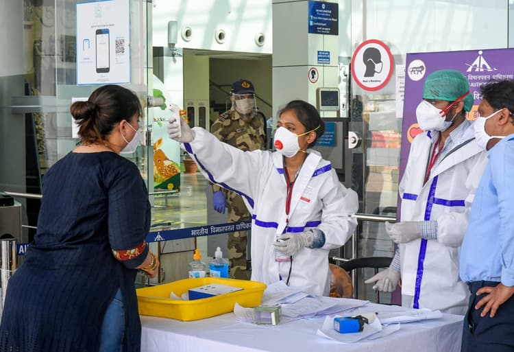 Coronavirus News: तमिलनाडु में कोरोना विस्फोट, चीन और दुबई से लौटे यात्री पाये गये संक्रमित, हड़कंप