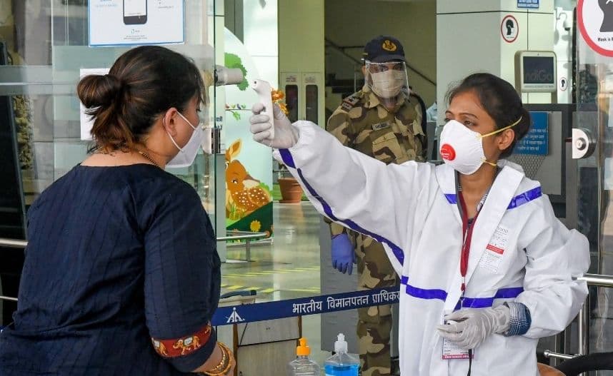 सर्दी के मौसम में कोरोना वायरस संक्रमण की दूसरी लहर से इनकार नहीं : वीके पॉल