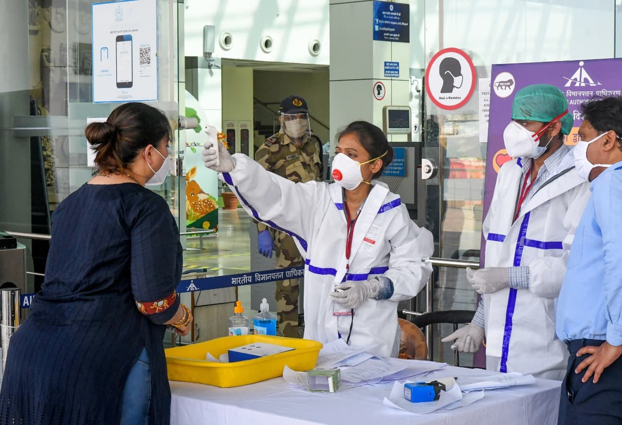 Coronavirus: जल्द ही कहीं भी, कभी भी कोरोना टेस्ट करवा सकेंगे आप, कीमत भी होगी कम, सरकार बदलने जा रही गाइडलाइंस