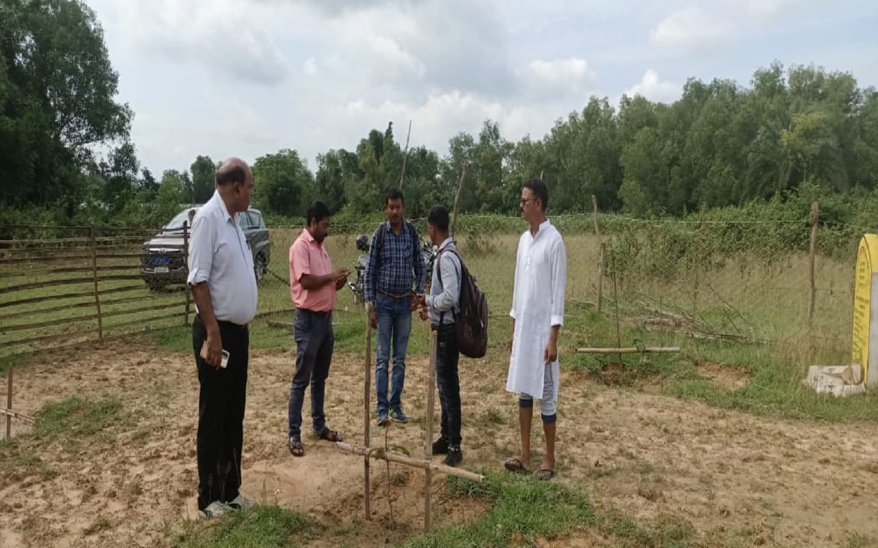 Jharkhand News : झारखंड में बकरी शेड का हो रहा दुरुपयोग, बकरियों की जगह रह रहे आम लोग, ऐसे हुआ खुलासा