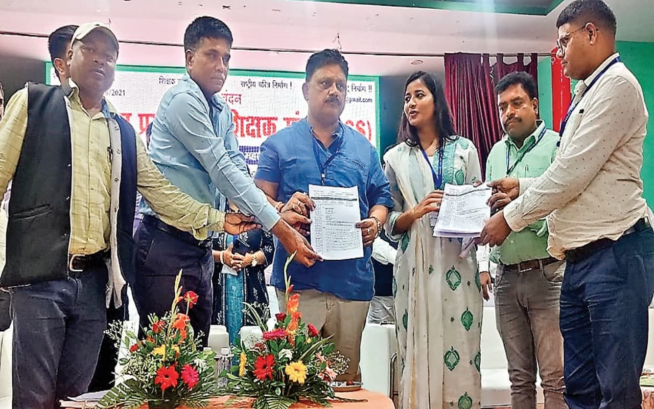 झारखंड में पंचायत स्तर पर खोले जायेंगे चार हजार उत्कृष्ट विद्यालय : मिथिलेश ठाकुर