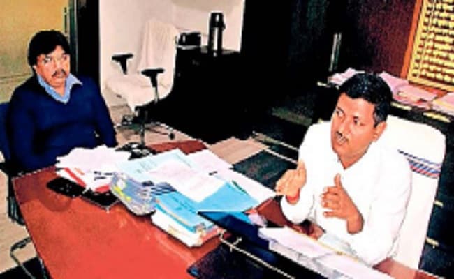 पड़ोसी पर रखें नजर, तो कोरोना से बचेगा पूरा समाज