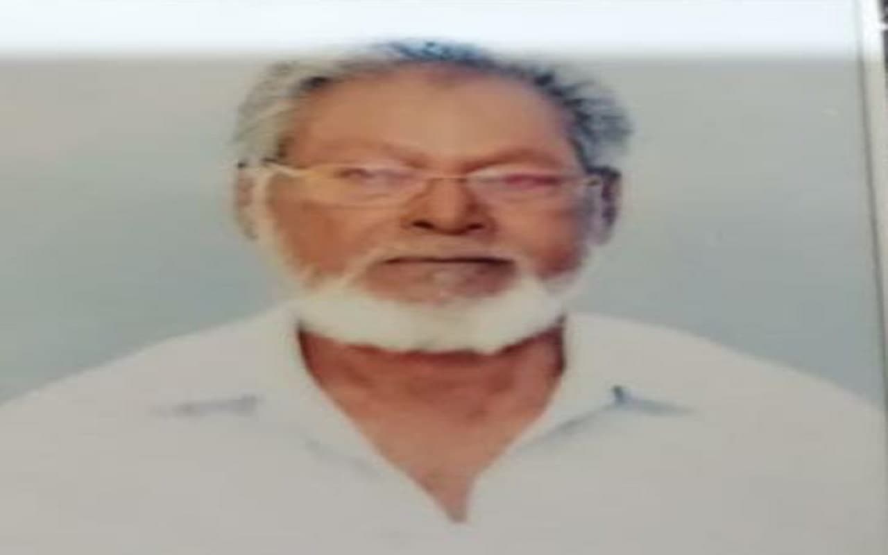 झारखंड: खूंटी में रेड के दौरान आरोपी के पिता की मौत, पुलिस वालों को ग्रामीणों ने बनाया बंधक