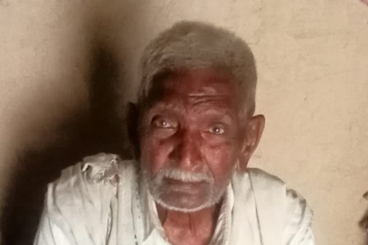 झारखंड: जमीन विवाद में दो पक्ष भिड़े, खूब चले लाठी-डंडे, बुजुर्ग की मौत, 10 लोग घायल, चार रांची रेफर