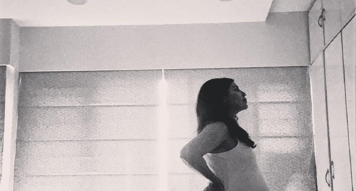 Debina Bonnerjee ने बेबी बंप फ्लॉन्ट करते हुए बताया तीसरे ट्राइमेस्टर का एक्सपीरियंस, PHOTOS