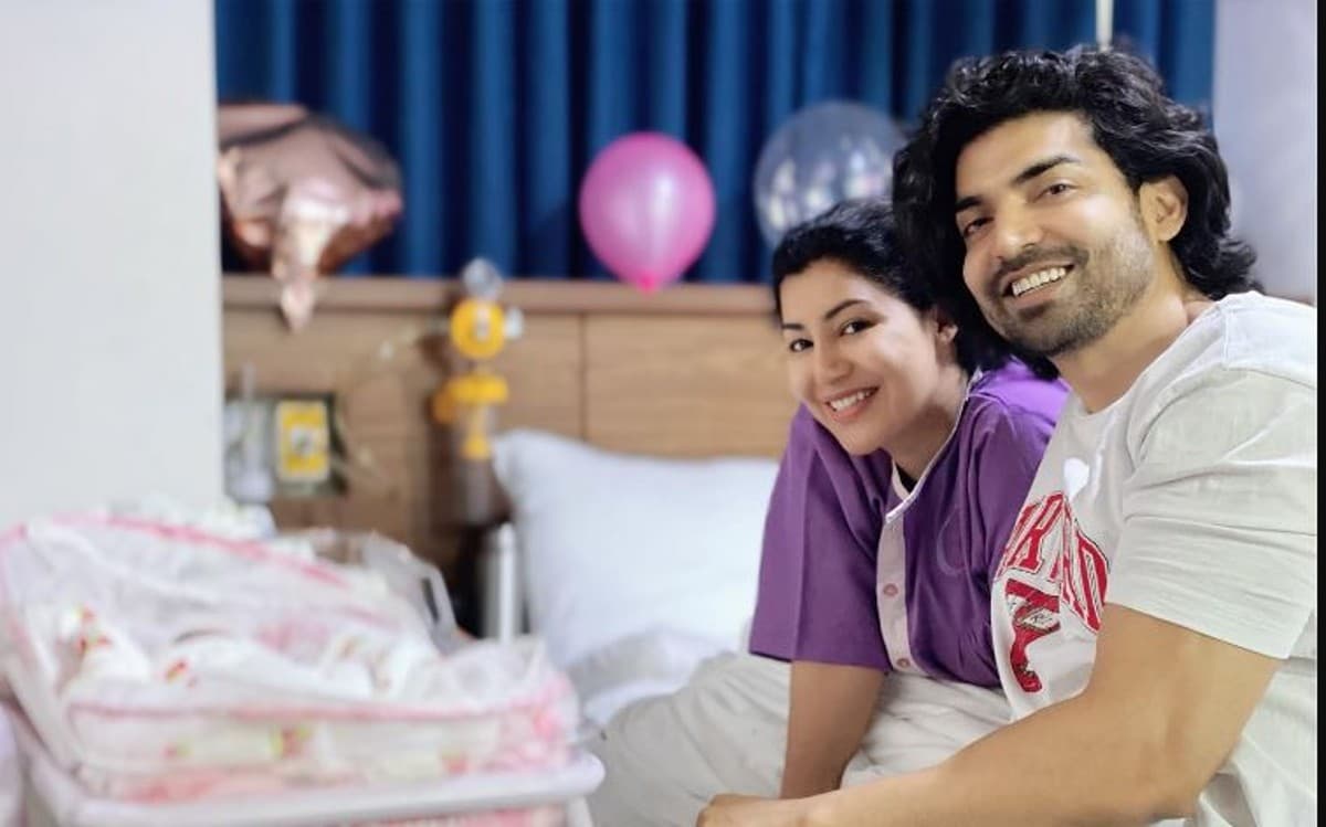 Debina Bonnerjee और Gurmeet Choudhary ने दिखाई अपनी नन्ही परी की पहली झलक, देखें PHOTOS