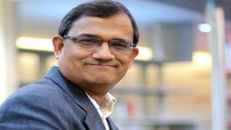 जानिए कौंन हैं दीपक गुप्ता जिन्हें RBI ने दी कोटक महिंद्रा बैंक की कमान, दो महीने के लिए बनाए गए MD-CEO