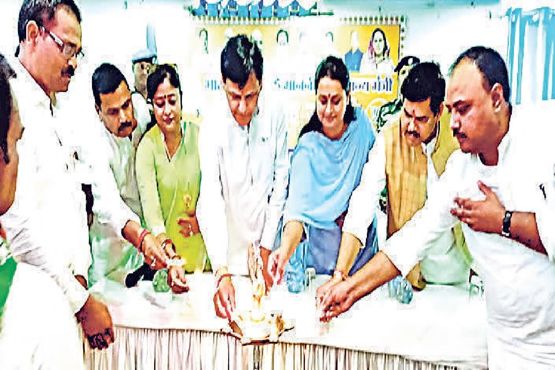 Bihar News: बिहार में रिकॉर्ड तिरंगा लहराने का कीर्तिमान बनाने के बाद अब होगी आभार यात्रा