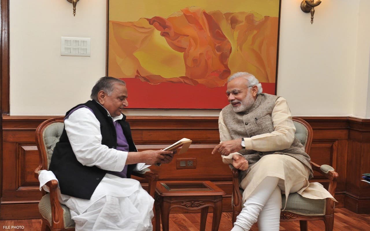 Mulayam Singh Yadav: ‘लोकतंत्र के प्रमुख सैनिक थे मुलायम सिंह यादव’, PM मोदी ने ट्वीट कर साझा की यादें