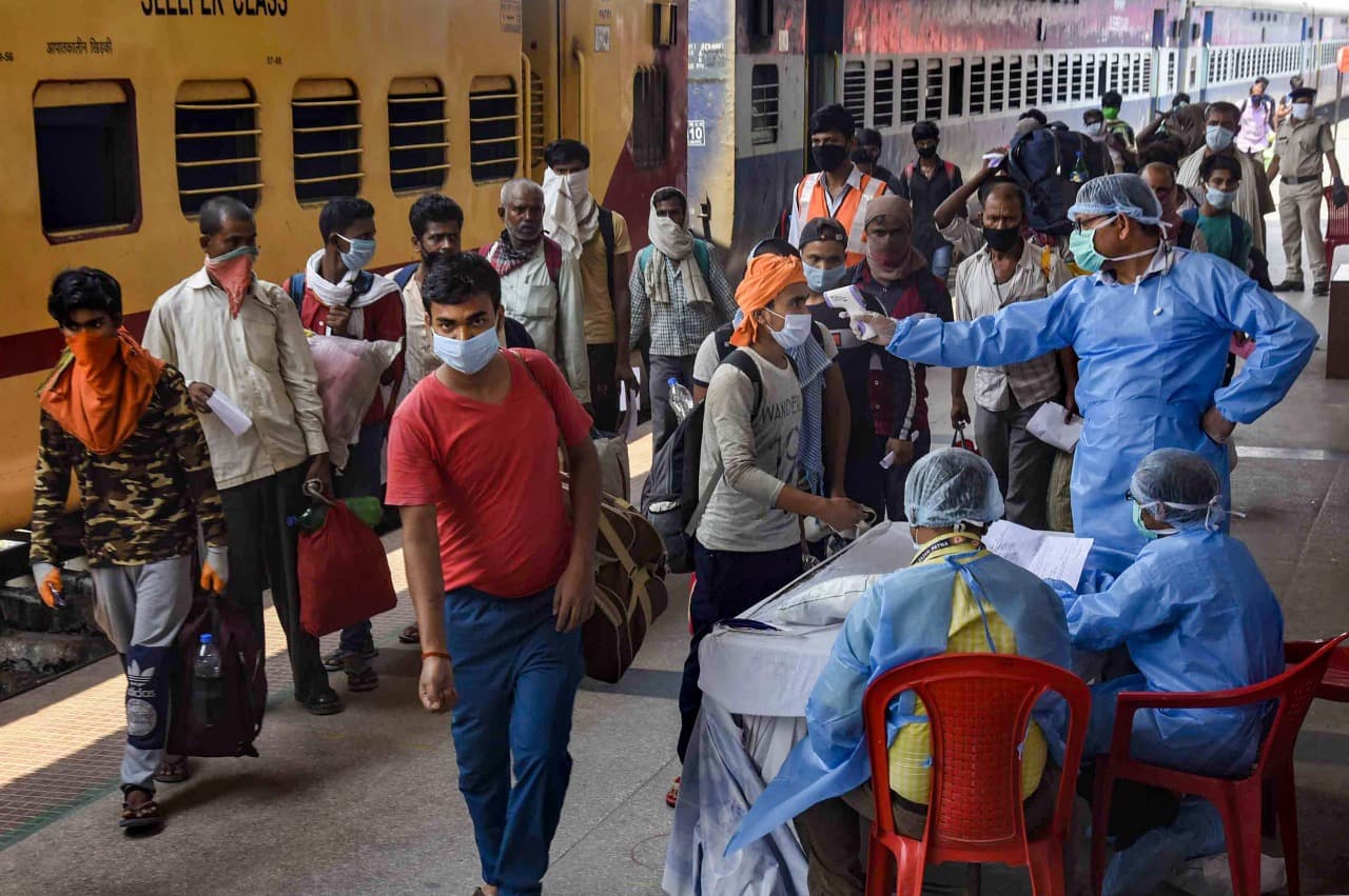Coronavirus Tracker Updates : मुंबई में आज कोरोना के 998 नये मामले और 25 की मौत, संक्रमितों की संख्‍या 16579 हुई