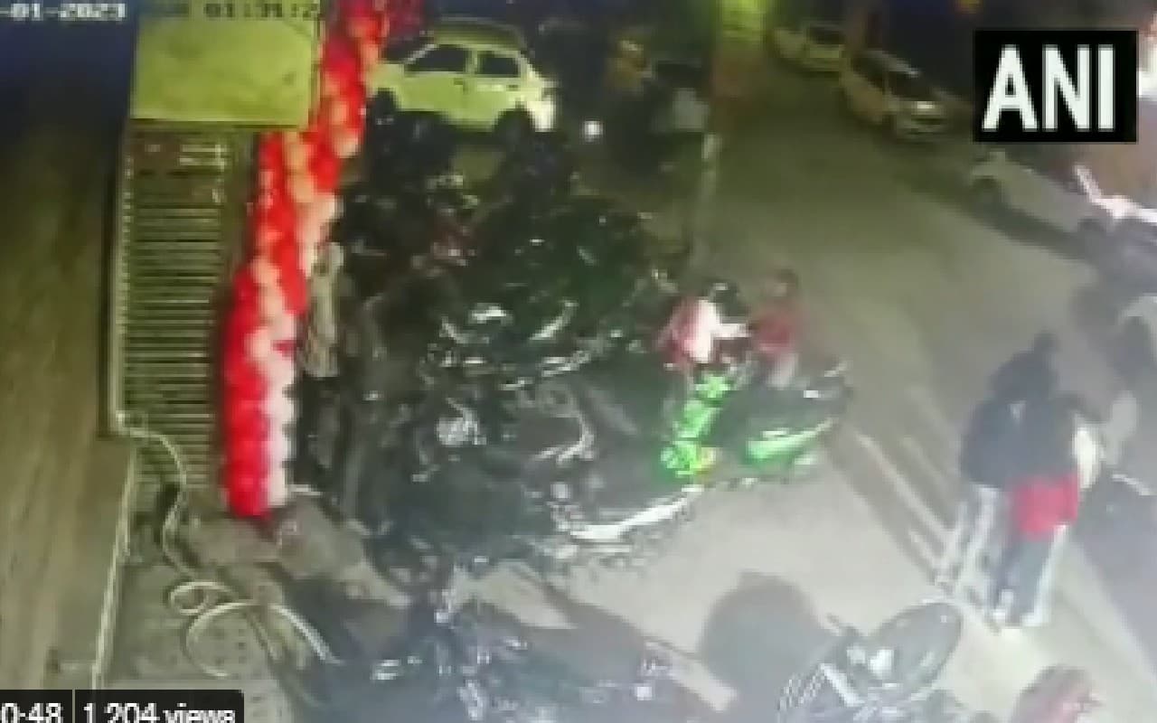कंझावला केस: रात के एक बजे दोनों लड़कियों में हुआ झगड़ा, सीसीटीवी फुटेज आया सामने