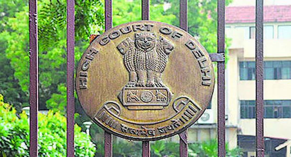 रोहिणी शूटआउट मामले में हाईकोर्ट ने लिया स्वत: संज्ञान, दिल्ली पुलिस कमिश्नर को भेजा नोटिस