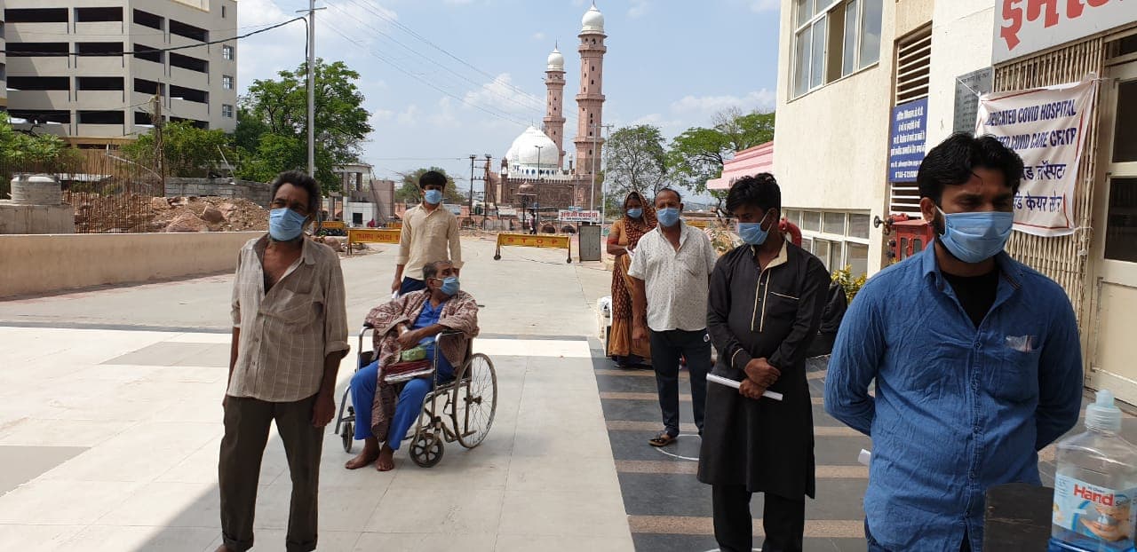 दिल्लीवासी हूं, साबित करेंगे तभी होगा कोरोना का इलाज, जानिए क्या दिखाने होंगे आईडी प्रूफ