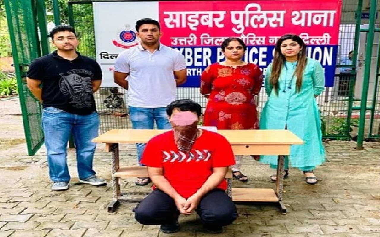Delhi MMS Case: स्केच कलाकार आपत्तिजनक तस्वीर करता था Social Media पर पोस्ट, साइबर सेल ने किया गिरफ्तार