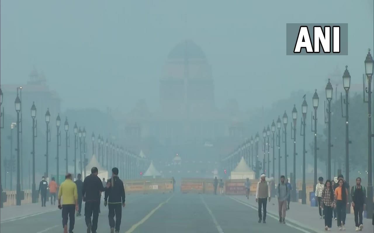 Delhi Pollution: नहीं सुधर रहा है दिल्ली में हवा की गुणवत्ता का स्तर! दोबारा 'गंभीर' श्रेणी में गया AQI