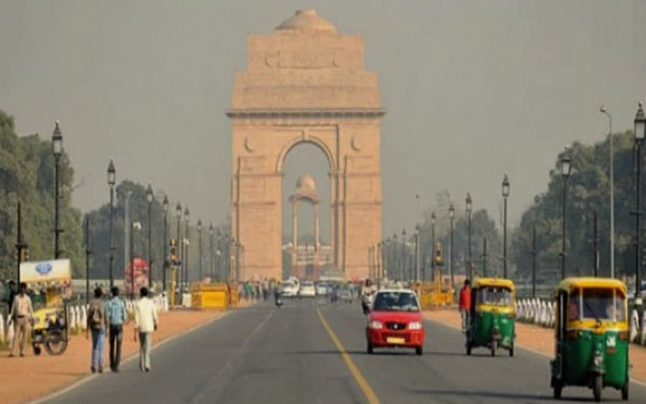 Weather Forecast LIVE:  दिल्ली में उमस, झारखंड में झमाझम बारिश, जानें अपने राज्य के मौसम का हाल