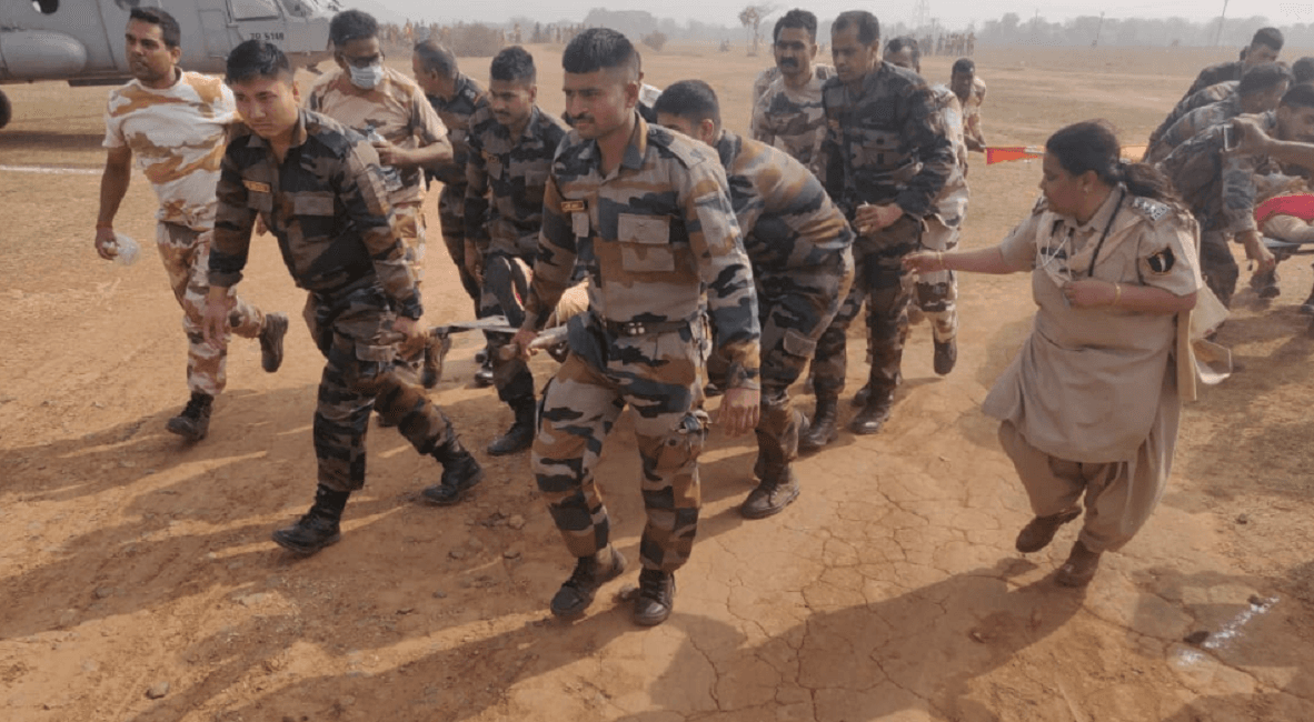 देवघर रोपवे हादसा: 42 लोग निकाले गये सुरक्षित, 7 की जान बचाने की जद्दोजहद जारी