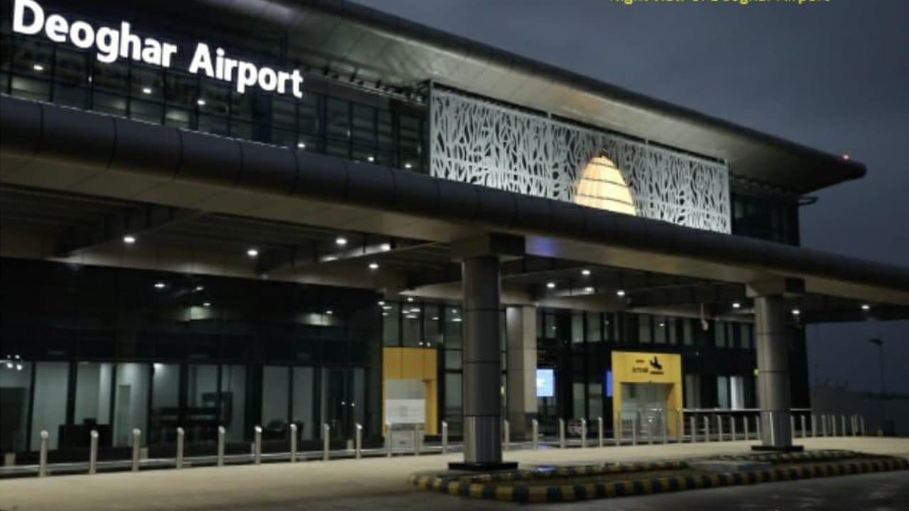 दिल्ली से देवघर आयेगी आज पहली कॉमर्शियल फ्लाइट, 12 सांसद समेत 40 विशेष अतिथियों का होगा आगमन