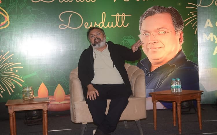 रांची में 'Diwali with Devdutt' कार्यक्रम, रामायण और महाभारत के संबंध का कराया दर्शन, जानें क्या कहा?