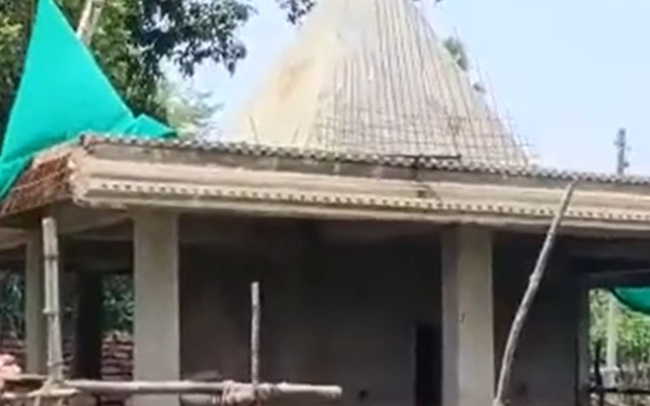 विश्व आदिवासी दिवस: क्या होता है देवगुड़ ? जानें छत्तीसगढ़ के बस्तर के आदिवासियों के त्योहार के बारे में