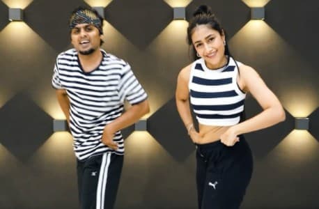 Dhanashree Verma ने पंजाबी सॉन्ग पर किया जबरदस्त डांस, सोशल मीडिया पर वायरल हुआ ये VIDEO