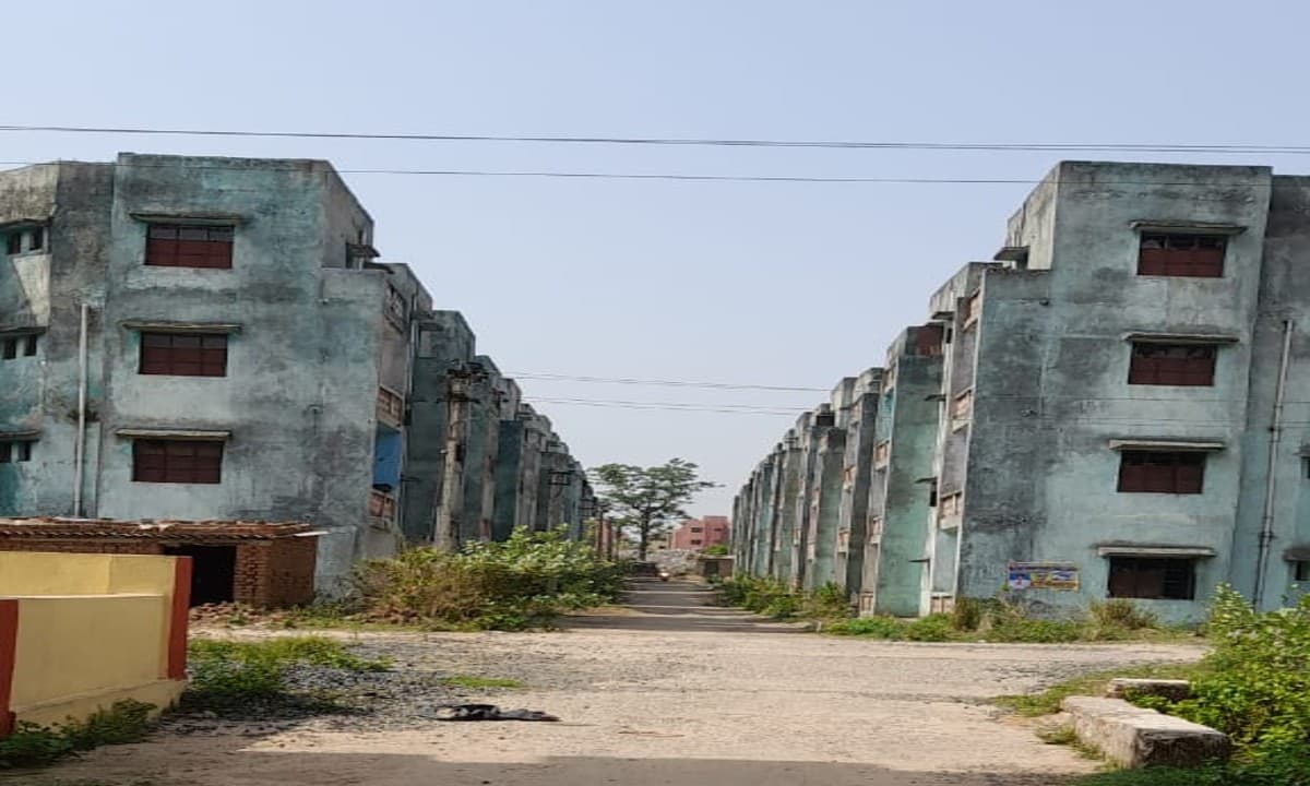 Just Transition News : कोयले की आग पर भारी,पेट की आग,धनबाद के पुनर्वास केंद्रों में कोयला मजदूरों का हाल