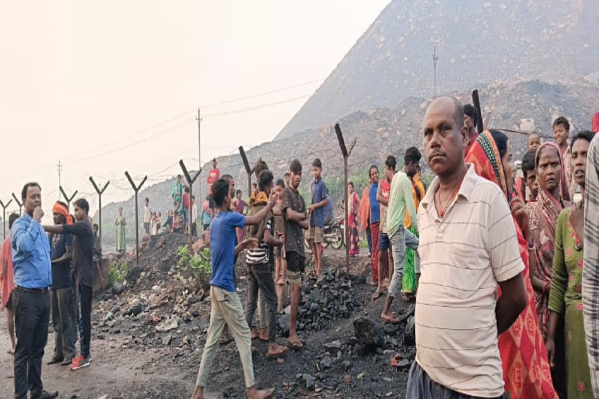 धनबाद में बड़ा हादसा, गोफ के कारण एक ही परिवार के तीन लोग जमींदोज