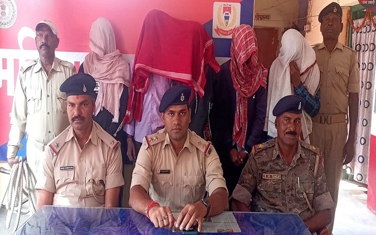 Jharkhand Crime News : धनबाद में श्याम जन्मोत्सव पर चोरी का पुलिस ने किया खुलासा, पांच आरोपियों को जेल